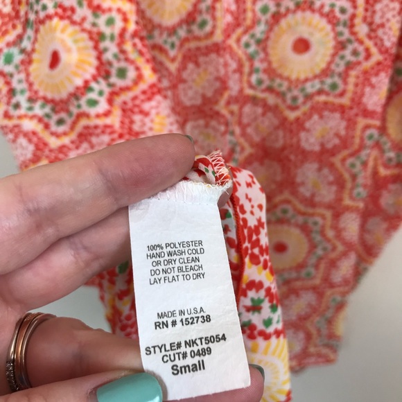 Bluetique Floral Top Size Small - Picture 4 of 5